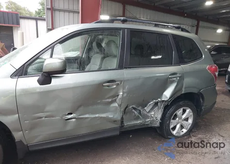 2015 Subaru Forester 2.5I Premium из США, поврежденный, VIN JF2SJADC0FH801264